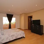 Vila Full Private 300sqm Jacuzzi Heated Pool Ideal & Quiet Location
