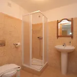 Full Private 300sqm Jacuzzi Heated Pool Ideal & Quiet Location Vila *