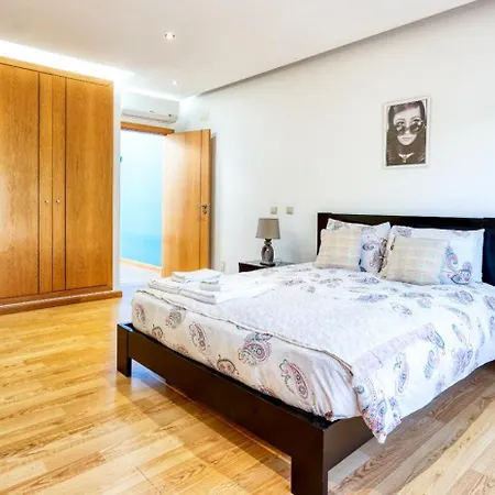 Full Private Villa - 300Sqm Hammam Jacuzzi Heated Pool Billiard Bbq - Ideal & Quiet Location فيلة البوفيرا