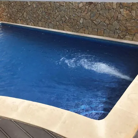 Villa Full Private 300sqm Jacuzzi Heated Pool Ideal & Quiet Location *