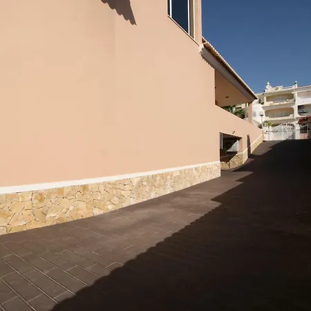 Villa Full Private 300sqm Jacuzzi Heated Pool Ideal & Quiet Location *