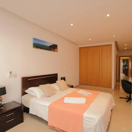 Full Private 300sqm Jacuzzi Heated Pool Ideal & Quiet Location * Albufeira