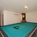 300Sqm Hammam Jacuzzi Heated Pool Billiard Darts - Ideal & Quiet Location *