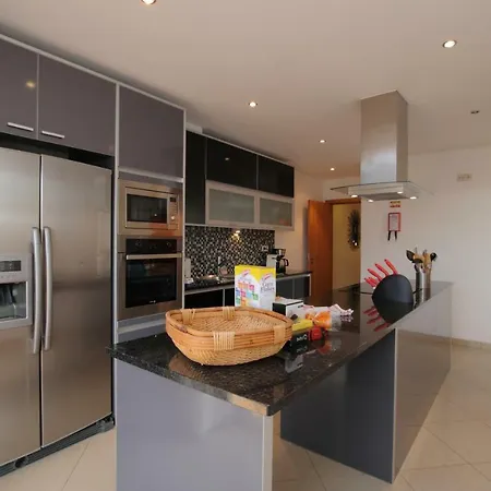 Full Private Villa - 300Sqm Hammam Jacuzzi Heated Pool Billiard Bbq - Ideal & Quiet Location *
