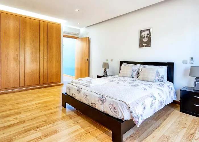 Full Private 300sqm Jacuzzi Heated Pool Ideal & Quiet Location Вилла Албуфейра