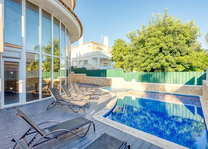Вилла Full Private 300sqm Jacuzzi Heated Pool Ideal & Quiet Location *
