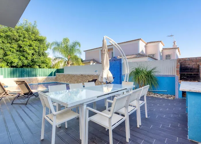Вилла Full Private 300sqm Jacuzzi Heated Pool Ideal & Quiet Location Албуфейра