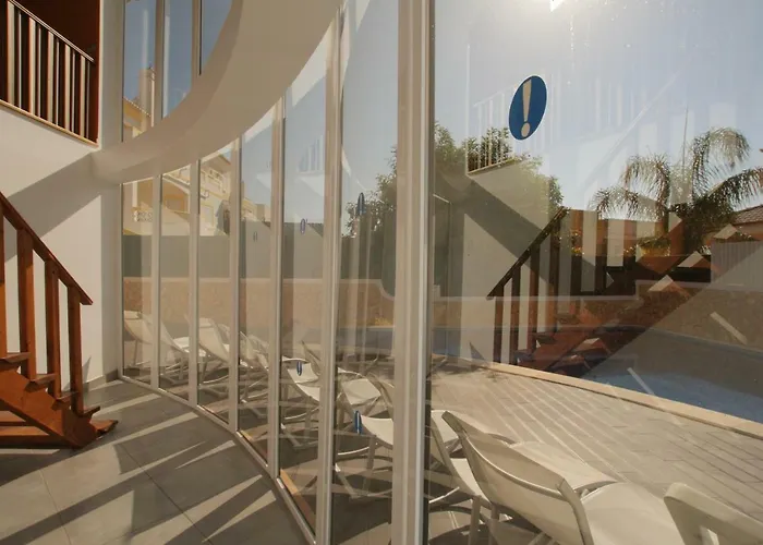 Вилла Full Private 300sqm Jacuzzi Heated Pool Ideal & Quiet Location *