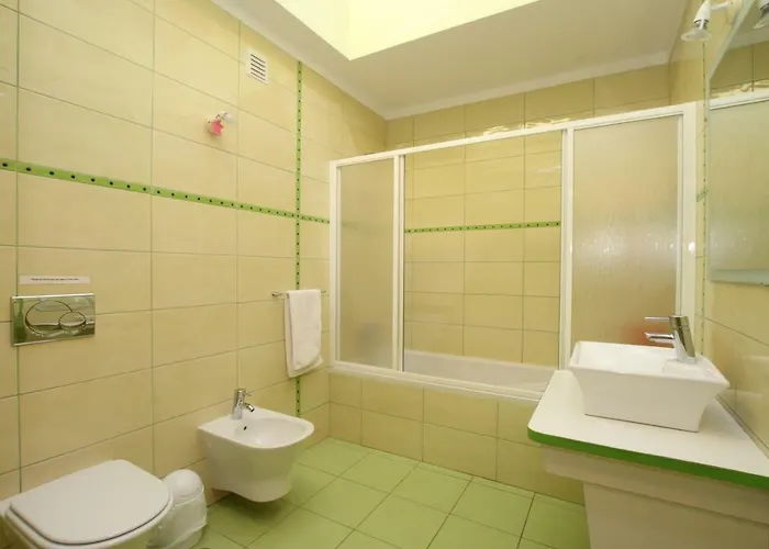 Full Private 300sqm Jacuzzi Heated Pool Ideal & Quiet Location Албуфейра