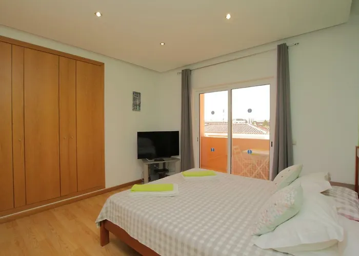 Villa Full Private 300sqm Jacuzzi Heated Pool Ideal & Quiet Location *