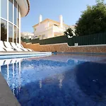 Full Private 300sqm Jacuzzi Heated Pool Ideal & Quiet Location *